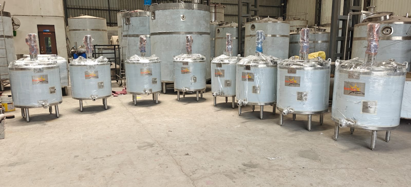 Milk storage tank 11